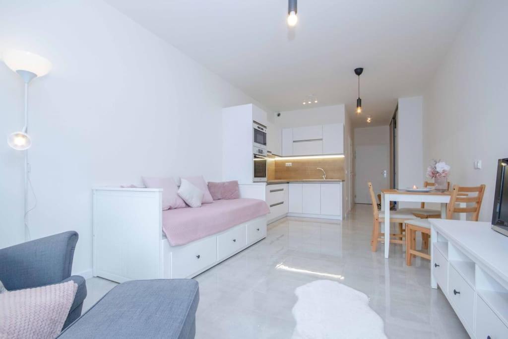 Apartment In Bratislava With Free Parking Extérieur photo